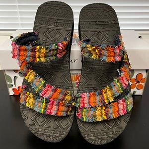 Muk Luks Multi-Stripe Platform Sandals 7
